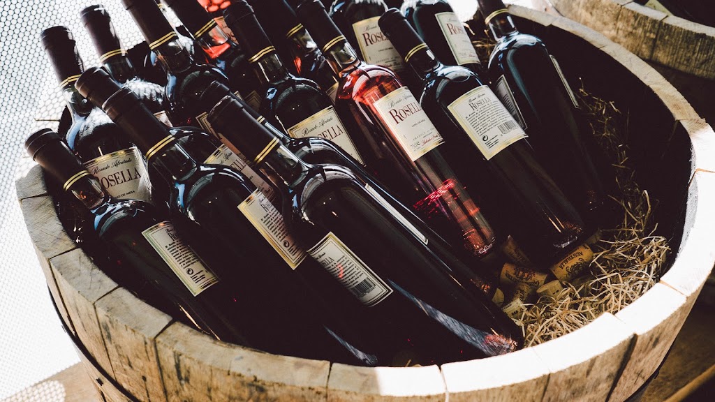 Richmond Hill Wines | 3715 51 St SW #108, Calgary, AB T3E 6V2, Canada | Phone: (403) 686-1980