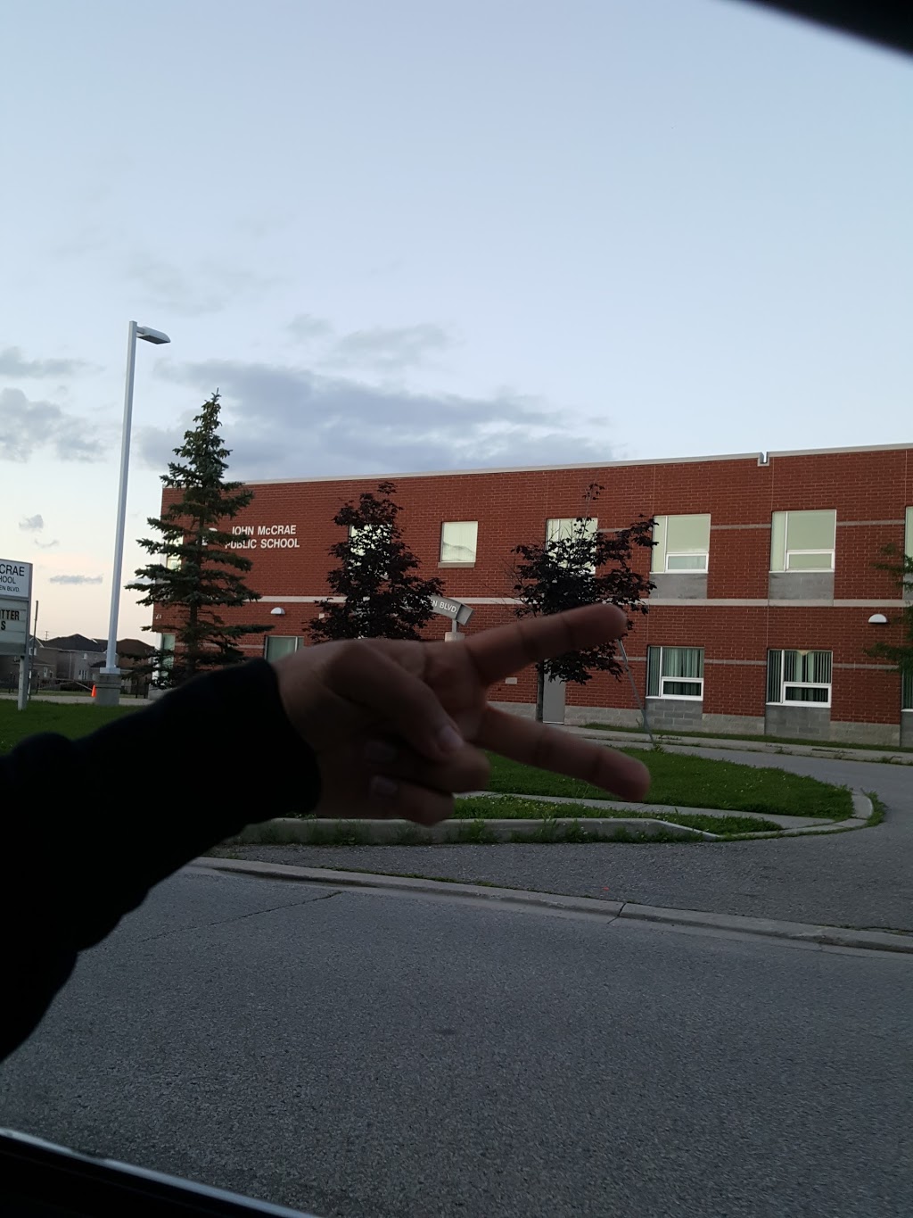John McCrae Public School | 565 Fred McLaren Blvd, Markham, ON L6E 1N7, Canada | Phone: (905) 294-9122