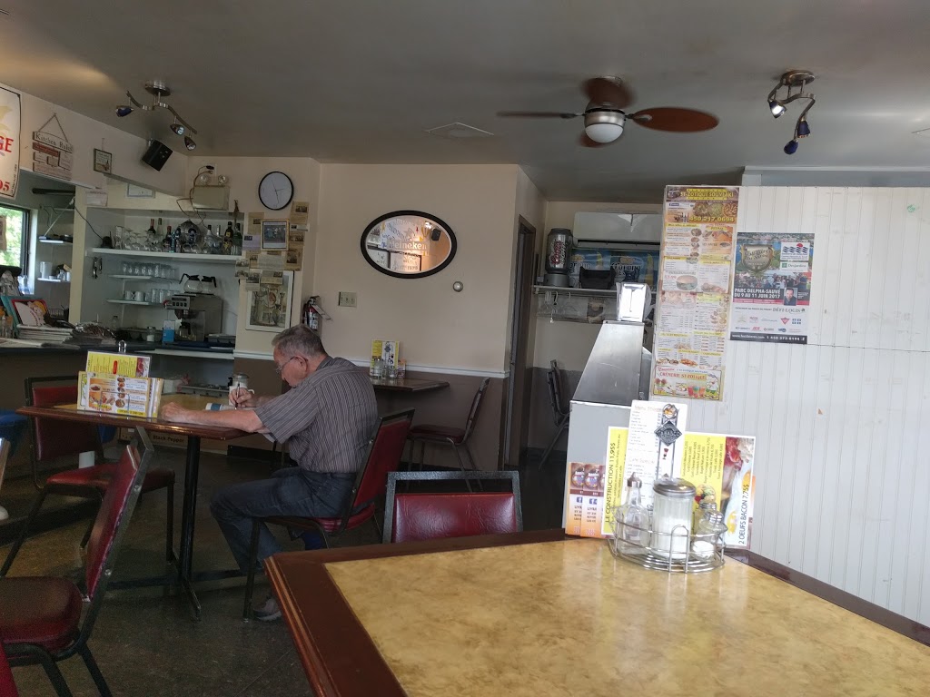 Restaurant St-Zotique Souvlaki | 2727 Rue Principale, Saint-Zotique, QC J0P 1Z0, Canada | Phone: (450) 217-0694