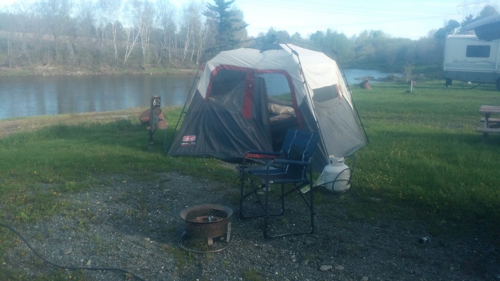 Camping De La Rivière | 108 Rang du Moulin Rouge, Saint-Léonard-dAston, QC J0C 1M0, Canada | Phone: (819) 399-2442