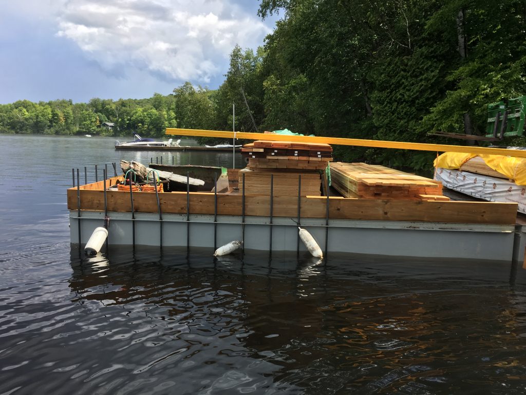 Cottage Barge Inc. | 1760 Ravenscliffe Rd, Huntsville, ON P1H 2J2, Canada | Phone: (705) 783-9499