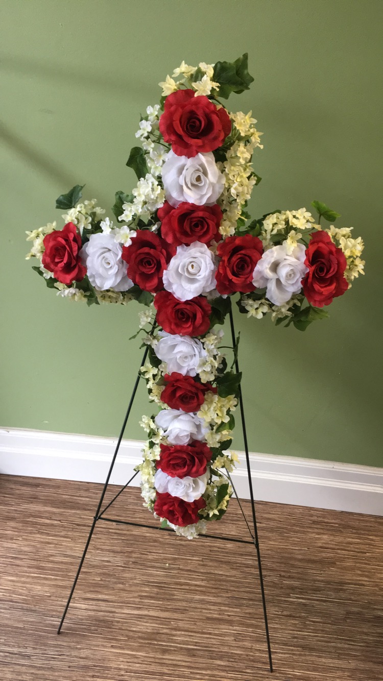 Applewood Village Florist | 1077 N Service Rd Unit #16, Mississauga, ON L4Y 1A6, Canada | Phone: (905) 279-7673