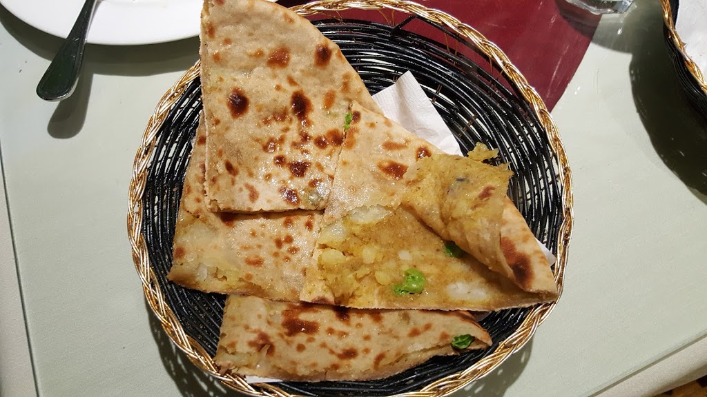 Tandoori Kona Restaurant | 11700 Cambie Rd #170, Richmond, BC V6X 1L5, Canada | Phone: (604) 279-9259