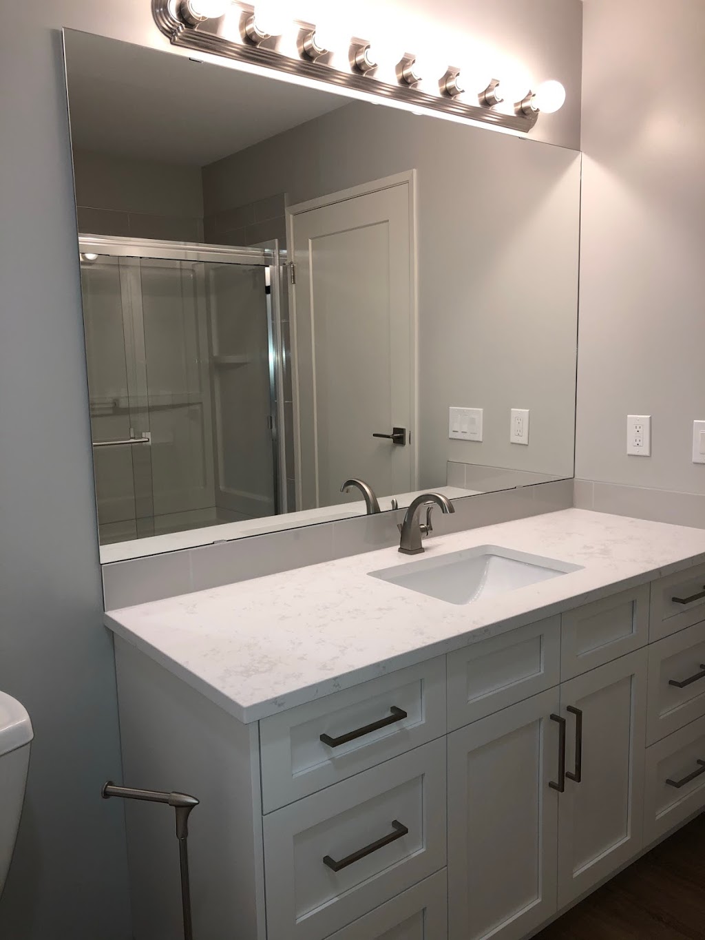 Absolute Granite & Cabinetry | 12504 123 St NW, Edmonton, AB T5L 0H8, Canada | Phone: (780) 761-2060