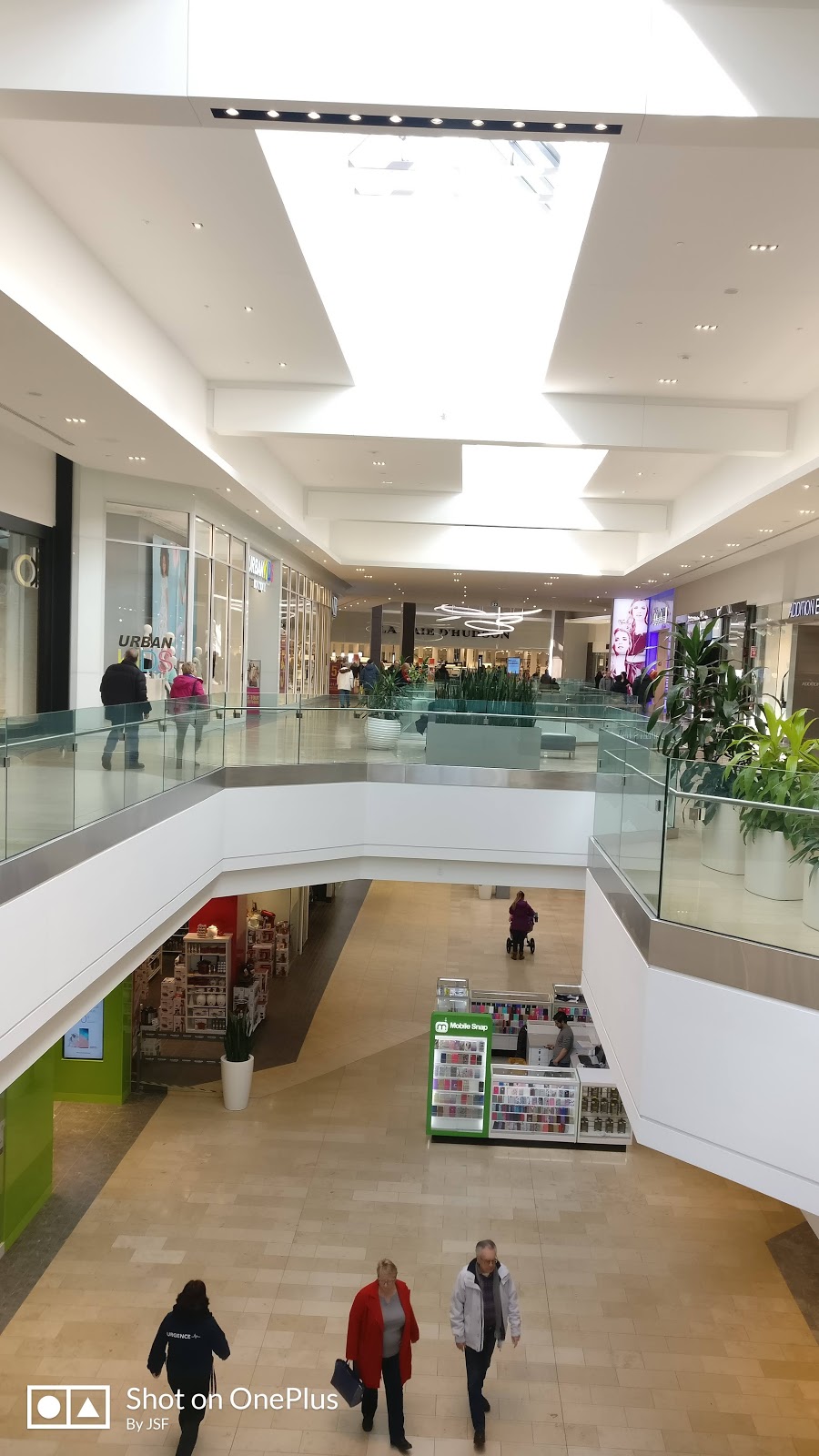 Hudsons Bay | 5401 Bd des Galeries, Québec, QC G2K 1N4, Canada | Phone: (418) 627-5922