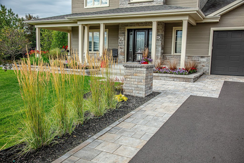 Serres Laliberté | 428 Chem. de la Rivière-Etchemin, Sainte-Claire, QC G0R 2V0, Canada | Phone: (418) 883-3998