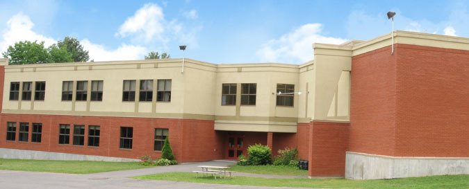 School La Volière | 549 Chemin de la Rivière du N, Saint-Colomban, QC J5K 2E5, Canada | Phone: (450) 569-3307