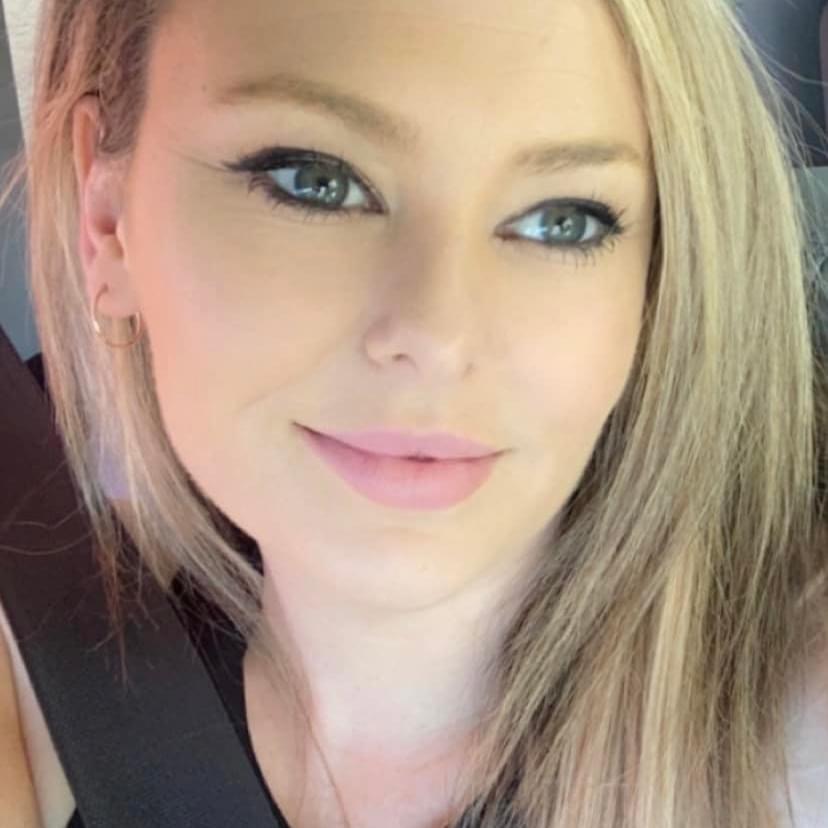 Lyndsey’s Lash extensions | 4030 Livingstone Rd, Royston, BC V0R 2V0, Canada | Phone: (250) 702-4933