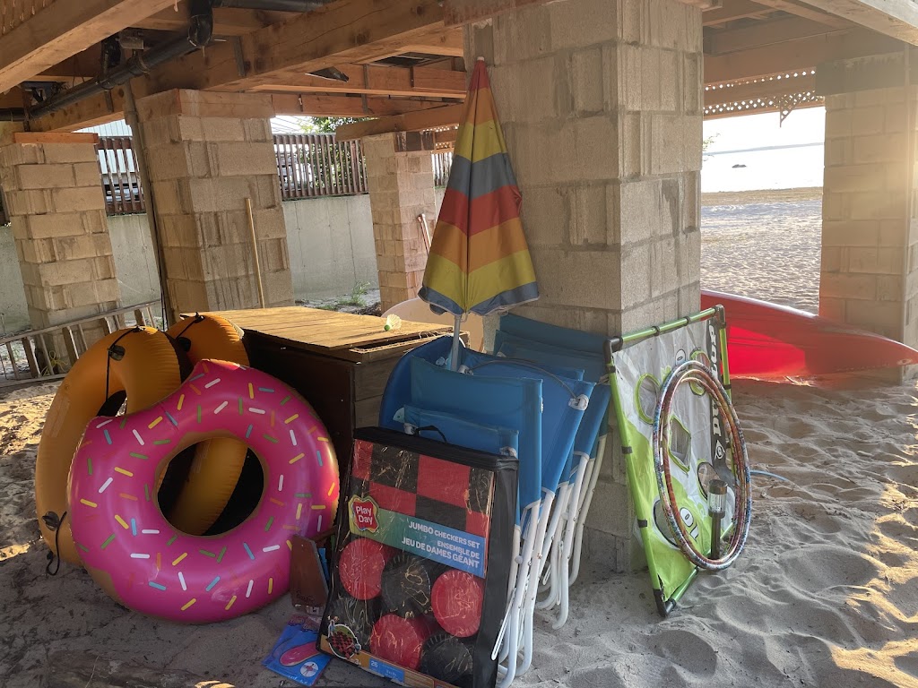 The Little Blue Beach House | 141 Greatview Trail, Pembroke, ON K8A 6W2, Canada | Phone: (289) 929-4171