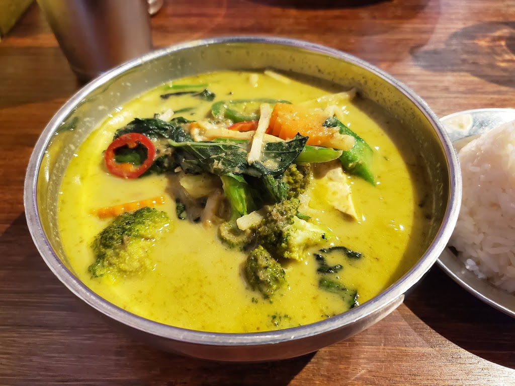 EAT BKK Thai Kitchen & Bar (Steeles) | 6307 Yonge St, North York, ON M2M 3X7, Canada | Phone: (647) 350-9336