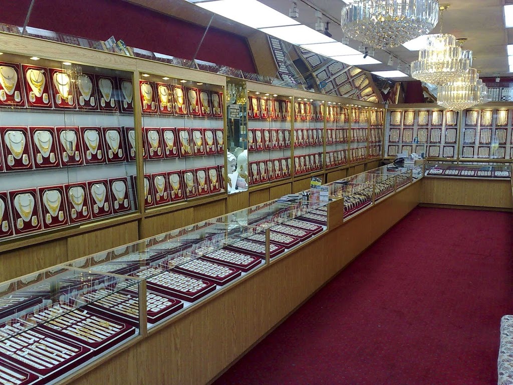 Shivani Jewellers | 7134 Airport Rd, Mississauga, ON L4T 2H1, Canada | Phone: (905) 671-4545