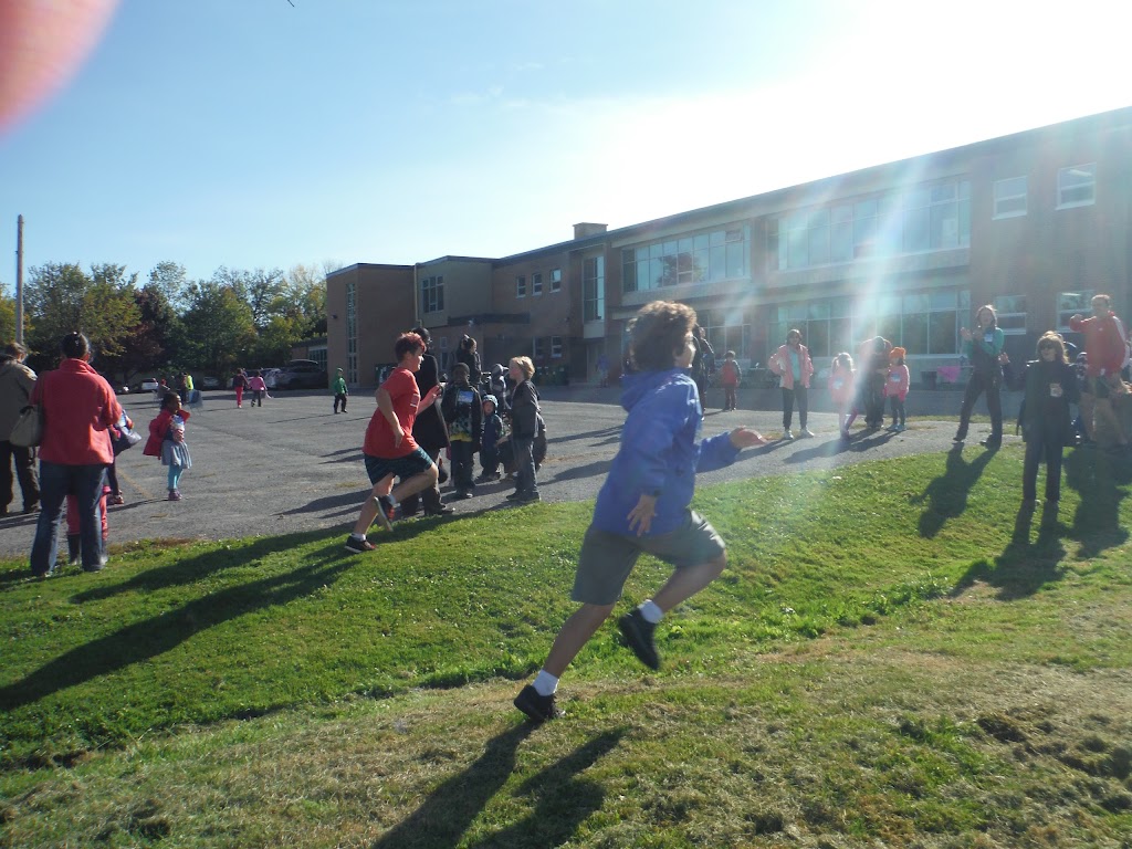 Bishop Hamilton Montessori School | 2199 Regency Terrace, Ottawa, ON K2C 1H2, Canada | Phone: (613) 596-4013