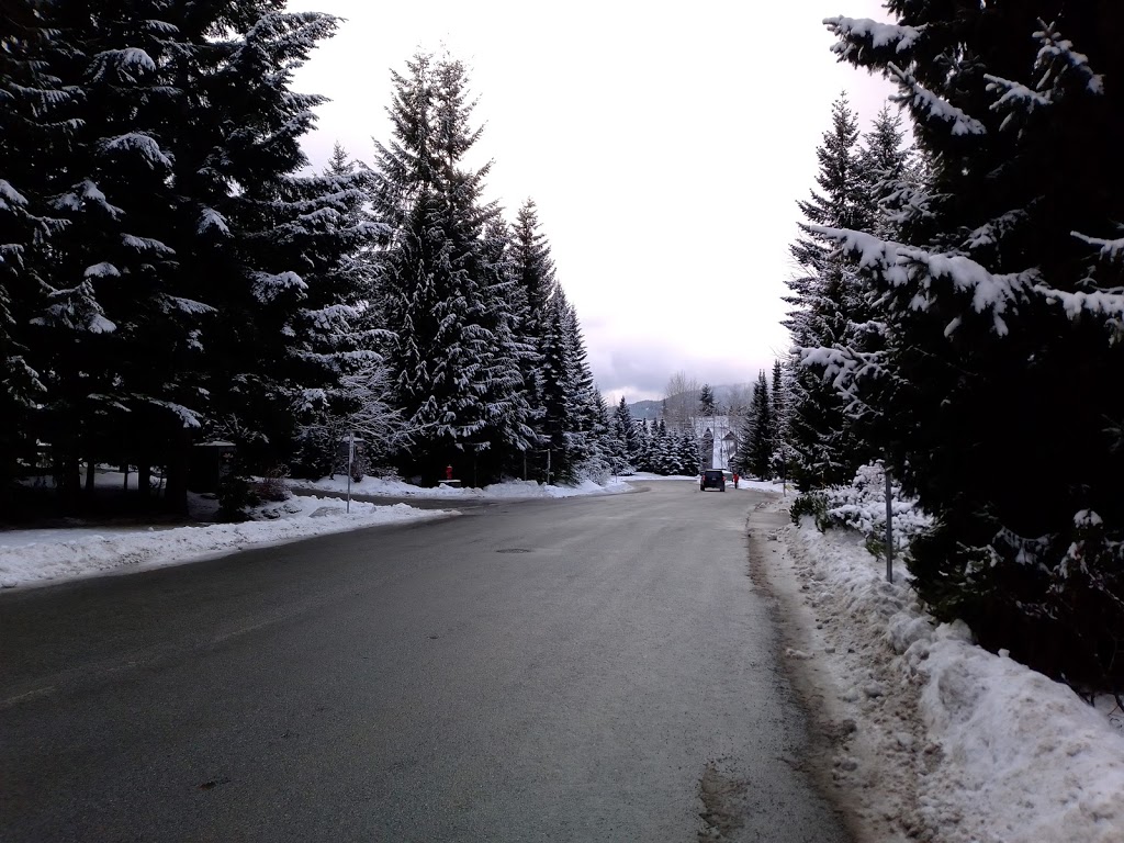POWDERHORN by Holiday Whistler | 4821 Spearhead Dr, Whistler, BC V0N 1B4, Canada | Phone: (604) 932-2038