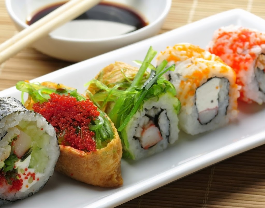 Kimchi Sushi | 998 Keewatin St, Winnipeg, MB R2R 2V1, Canada | Phone: (204) 694-1269