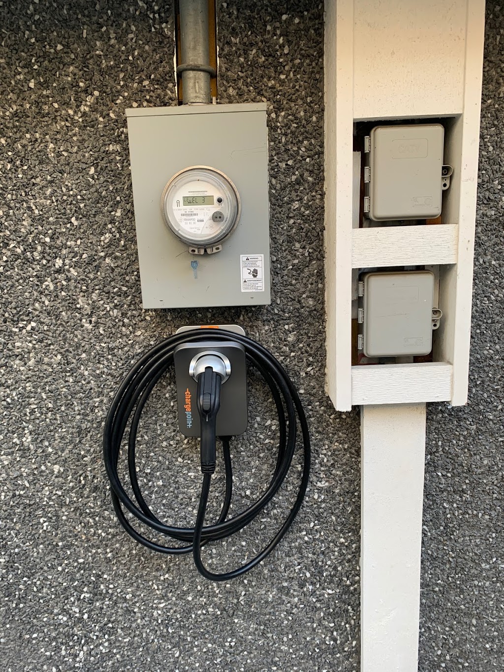 BC HighLight Electric | 723-6540 Hastings St, Burnaby, BC V5B 4Z5, Canada | Phone: (604) 225-4448