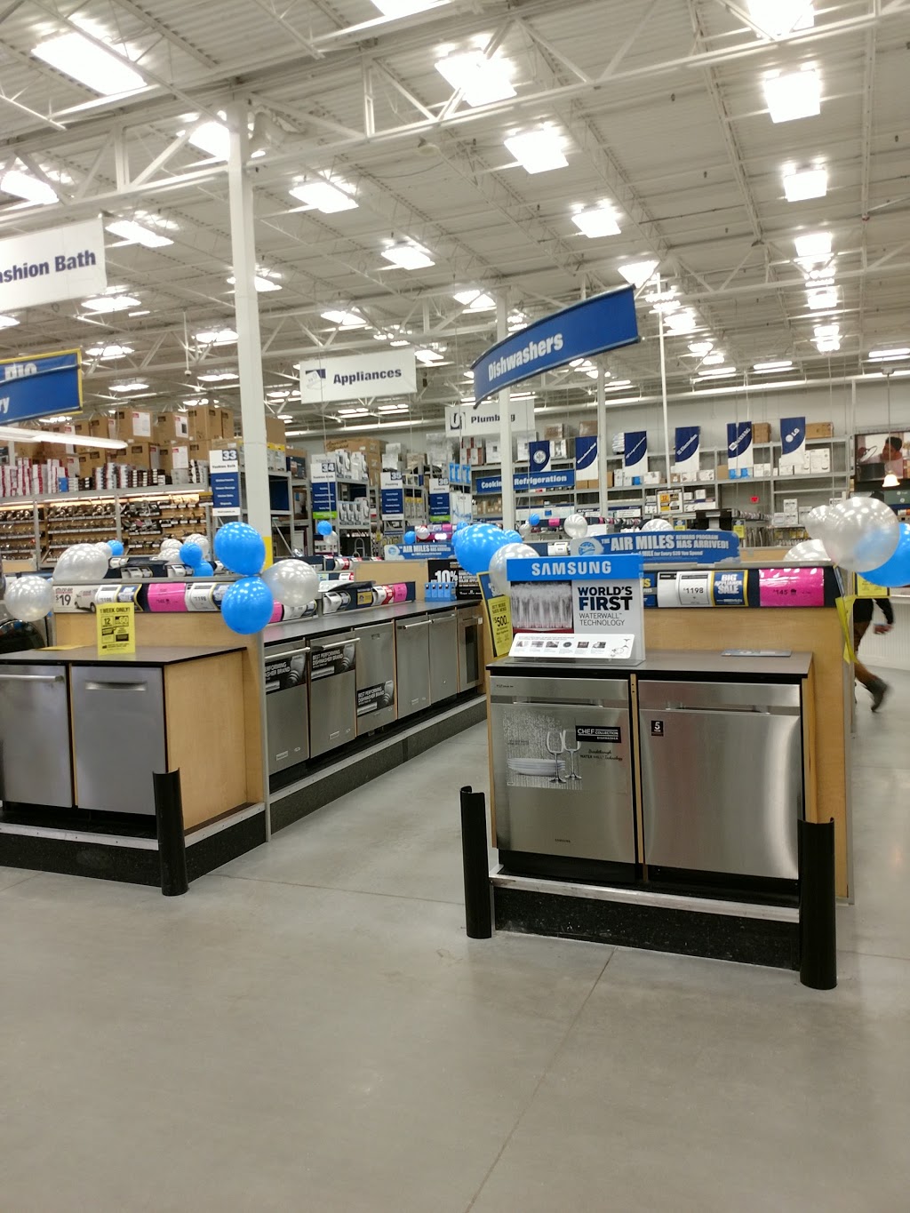 Lowes Home Improvement | 10111 Heart Lake Rd, Brampton, ON L6Z 0E4, Canada | Phone: (905) 843-4300