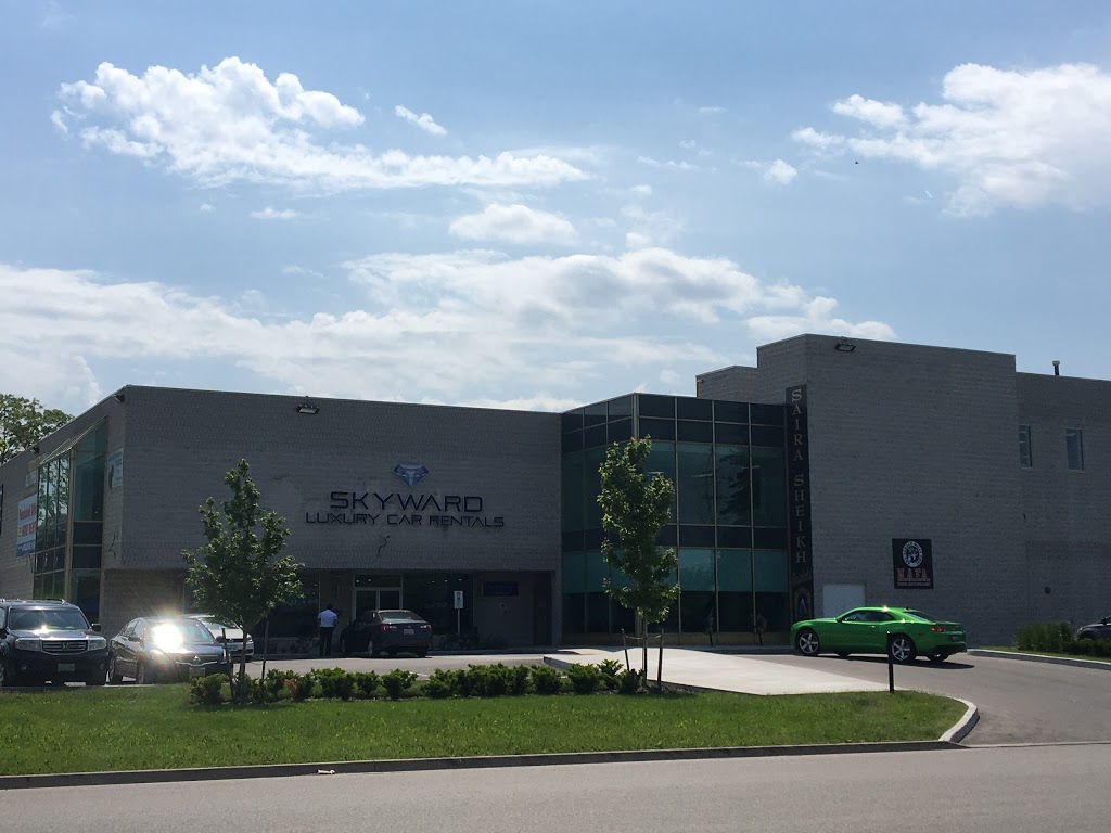 Skyward Luxury Car Rentals | 2255 Dundas St W, Mississauga, ON L5K 1R6, Canada | Phone: (905) 569-2495