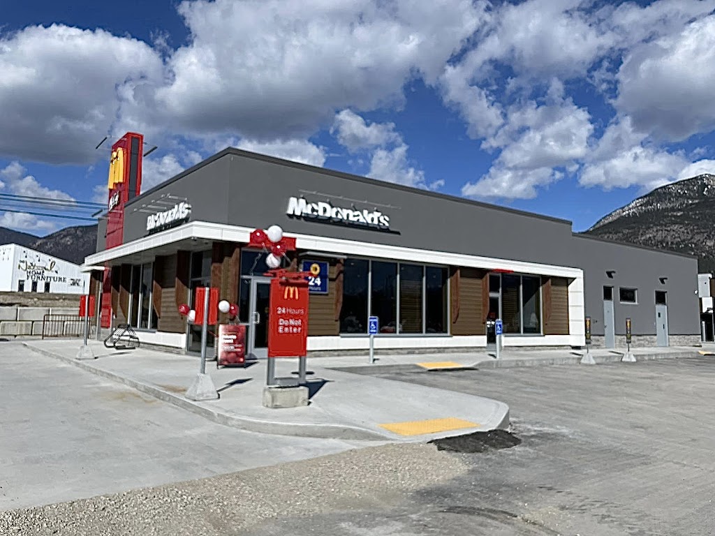 McDonalds | 4912 Athalmer Rd, Invermere, BC V0A 1K3, Canada | Phone: (250) 342-0813
