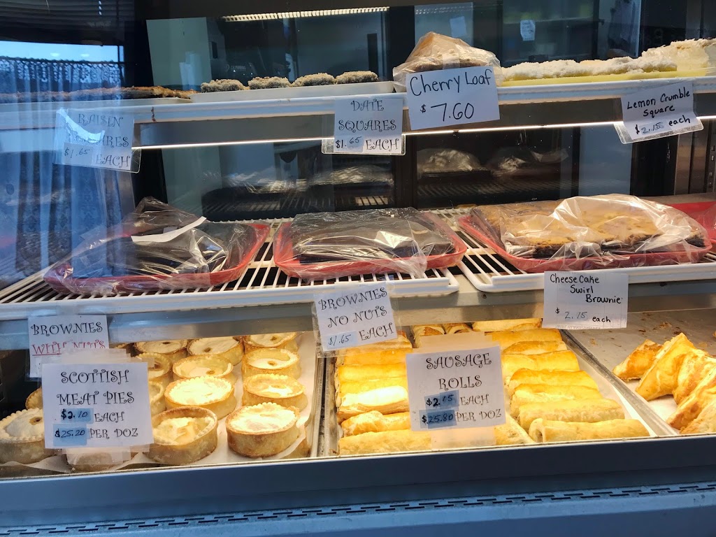 Muirs Bakery | 6 Main St S, Maxville, ON K0C 1T0, Canada | Phone: (613) 527-1806