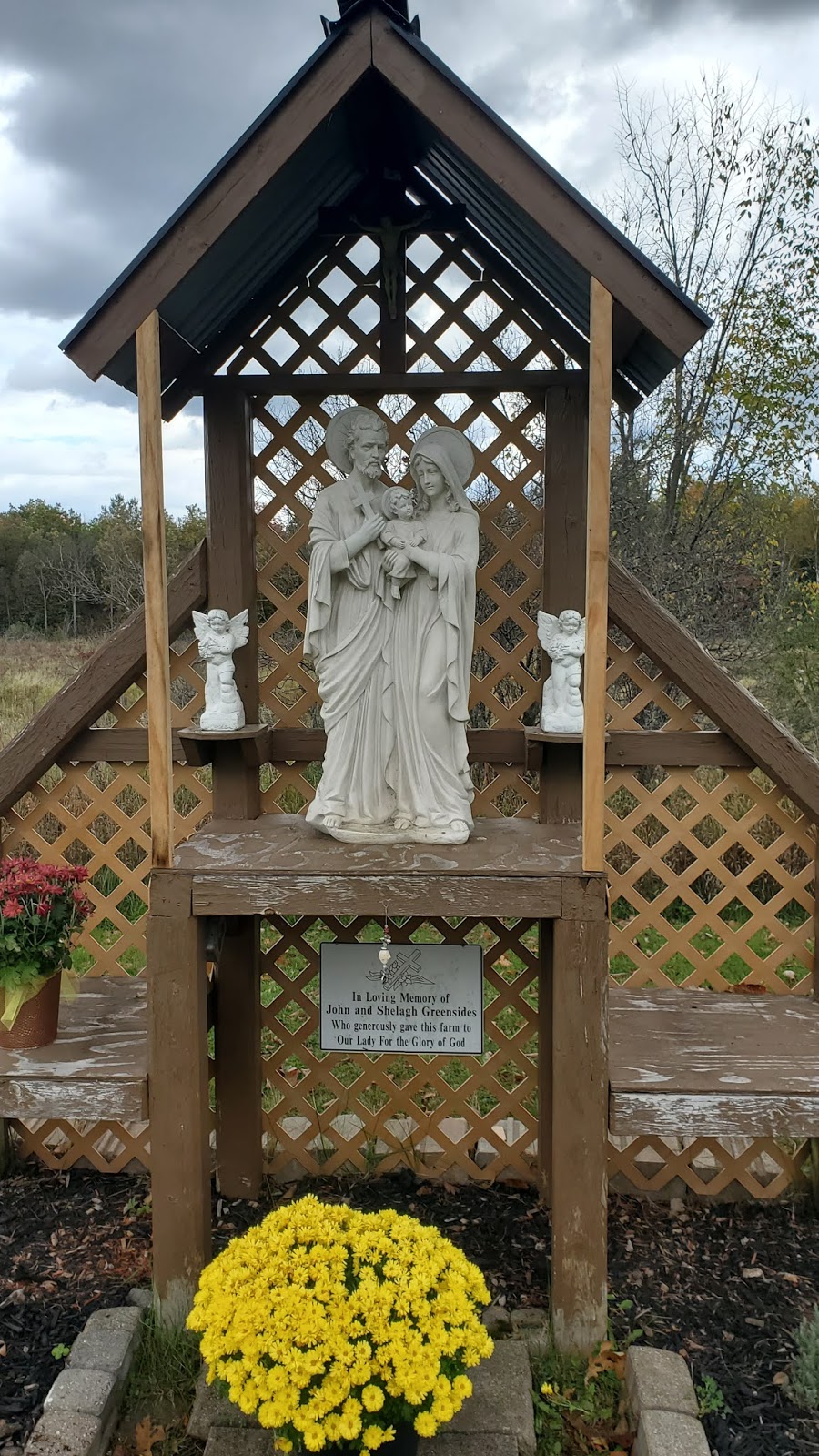 Greensides Farm | 15 Greenside Ln, Marmora, ON K0K 2M0, Canada | Phone: (613) 472-3715