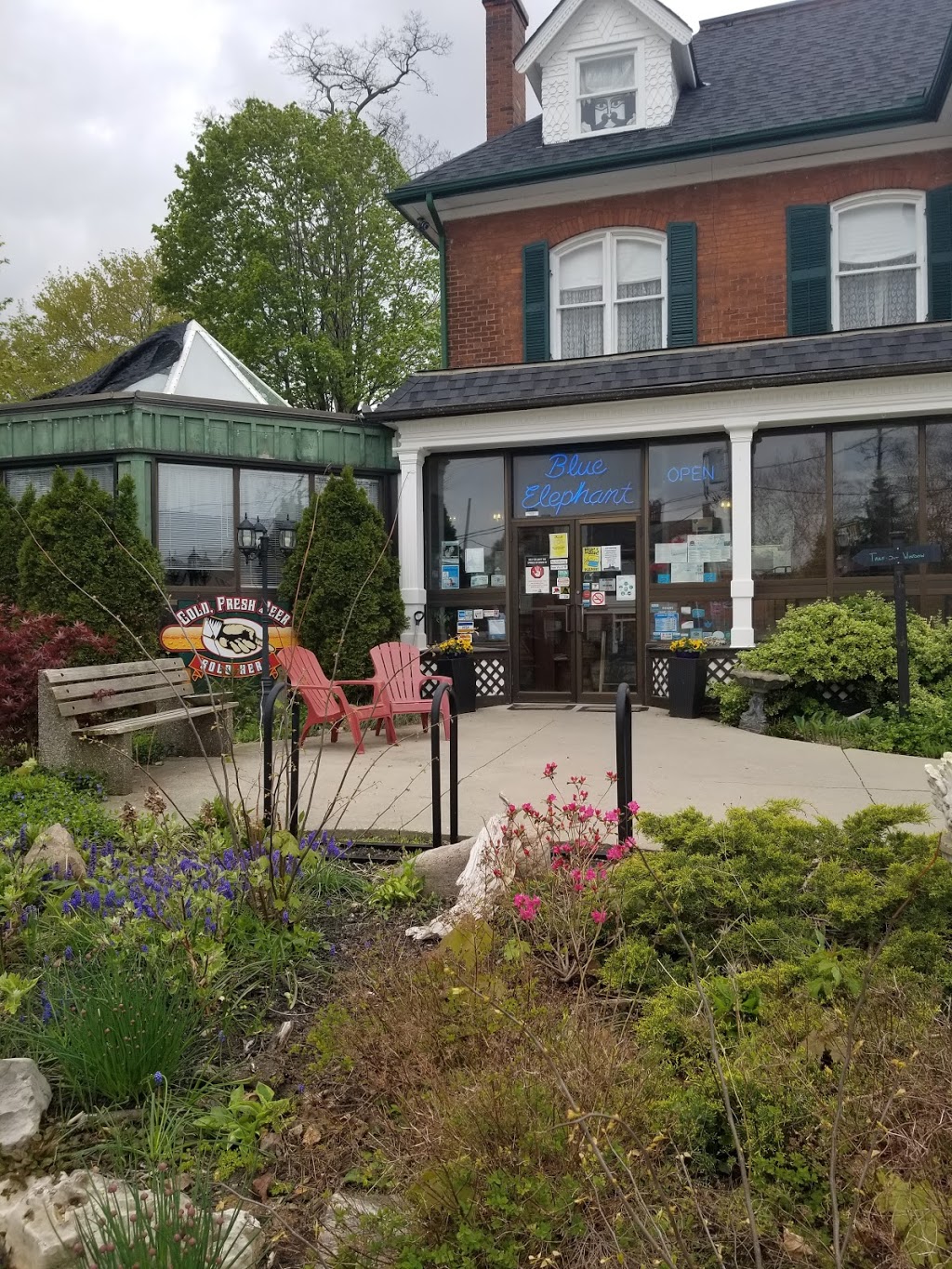 Blue Elephant Artisan Brewery | 96 Norfolk St S, Simcoe, ON N3Y 2W2, Canada | Phone: (519) 428-2886