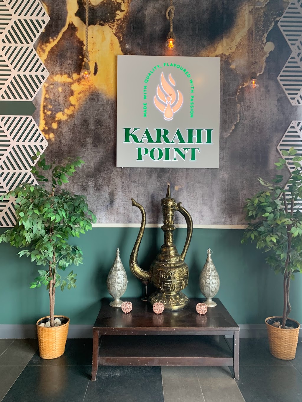 Karahi Point Oakville | 2501 Hampshire Gate Unit 8A, Oakville, ON L6H 6C8, Canada | Phone: (905) 829-3202