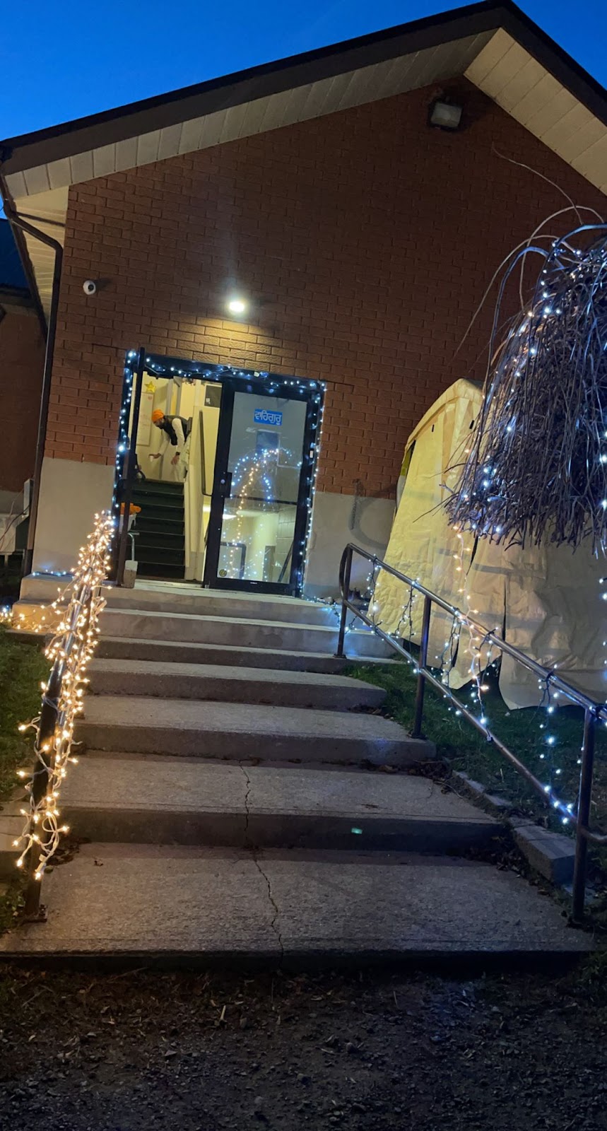 Gurudwara Guru Nanak Darbar Belleville | 151 Cloverleaf Dr, Belleville, ON K8N 4Z5, Canada | Phone: (343) 367-0151