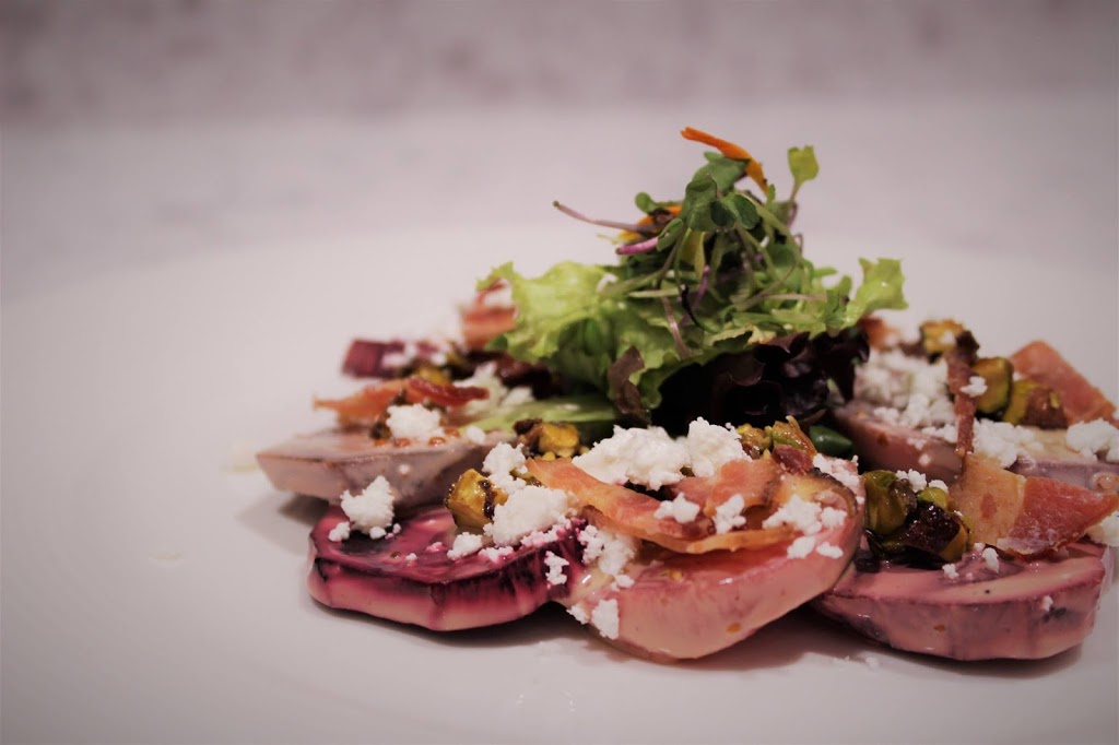 The Willow Grill & Bar | 8016 Sparrow Dr, Leduc, AB T9E 8B7, Canada | Phone: (780) 769-0188