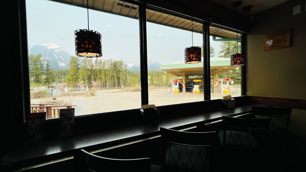 Javalanche Cafe | 200 Village Rd, Lake Louise, AB T0L 1E0, Canada | Phone: (403) 522-3574
