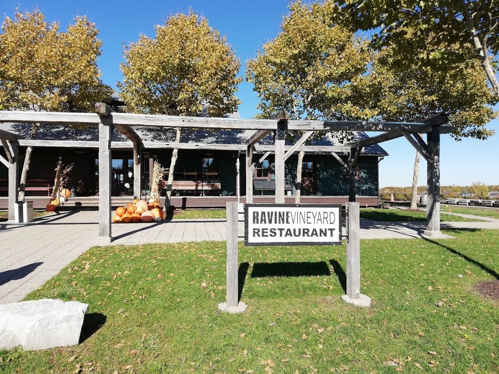 Ravine Vineyard Estate Winery | 1366 York Rd, St. Davids, ON L0S 1P0, Canada | Phone: (905) 262-8463