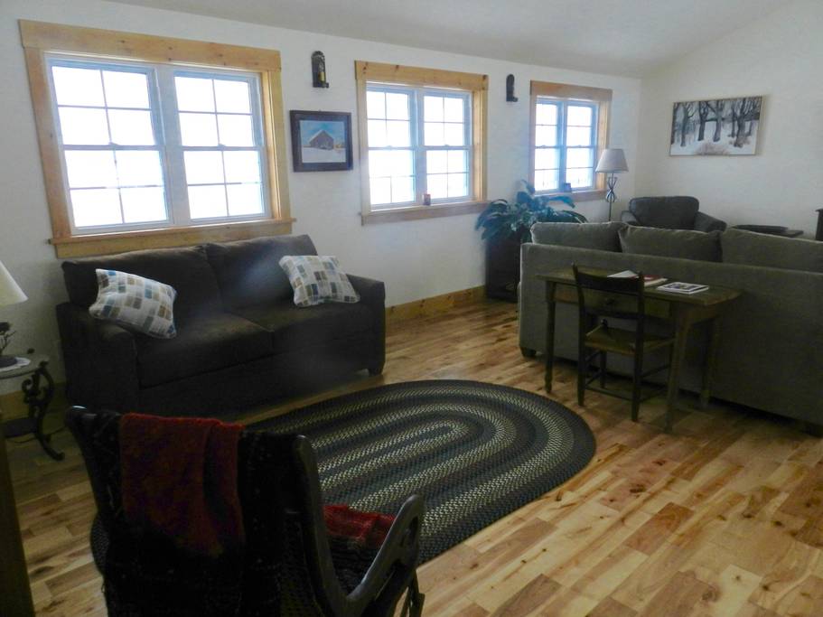The Lodge at Blackberry Hill | 359 Stevens Rd, West Glover, VT 05875, USA | Phone: (802) 673-8139