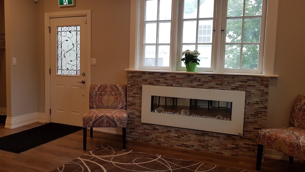Parkway Back Clinic | 522 King St E, Cambridge, ON N3H 3N2, Canada | Phone: (519) 653-2101