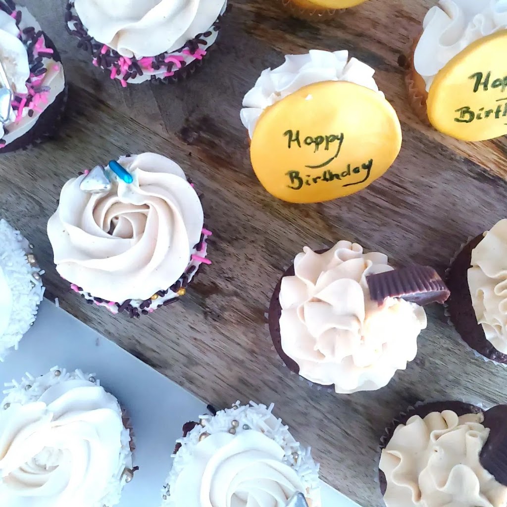 Custom Cakes by C | 836 Livingston Way NE, Calgary, AB T3P 1N8, Canada | Phone: (403) 862-5681