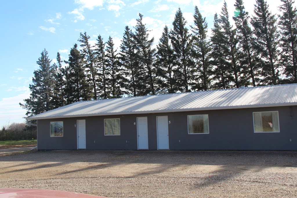 Robins Nest Motel and Cafe | junction hwy 1 &, MB-5, Carberry, MB R0K 0H0, Canada | Phone: (204) 834-2878