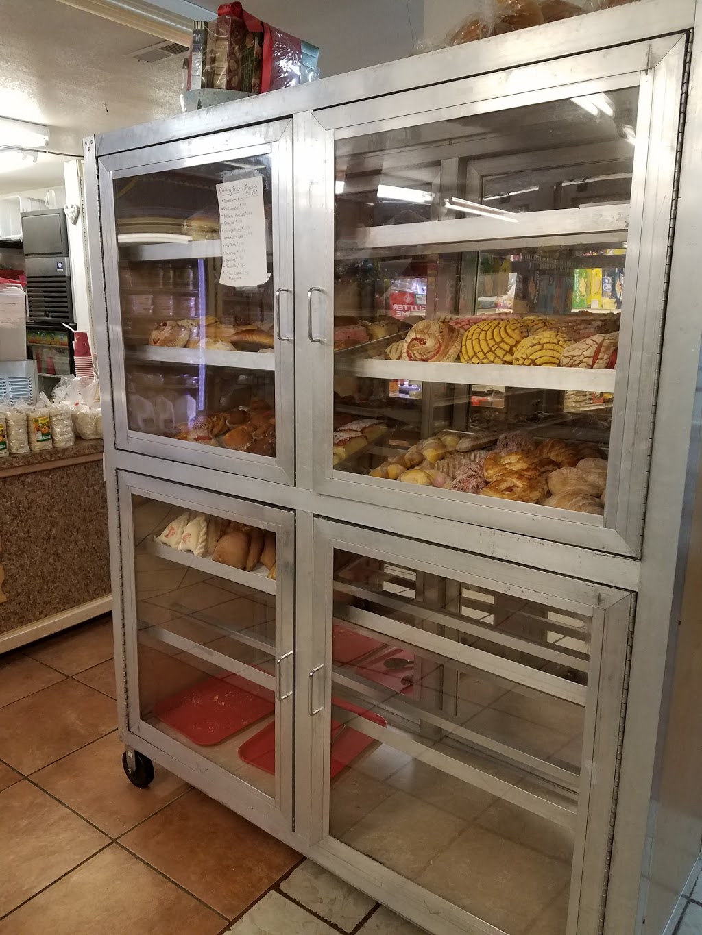 Netos Market & Bakery | 2612 W Maplewood Ave, Bellingham, WA 98225, USA | Phone: (360) 594-6504