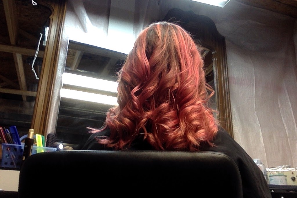 Nadias Hair Salon | 2181 Dawson Cres, Innisfil, ON L9S 0H1, Canada | Phone: (416) 522-0872