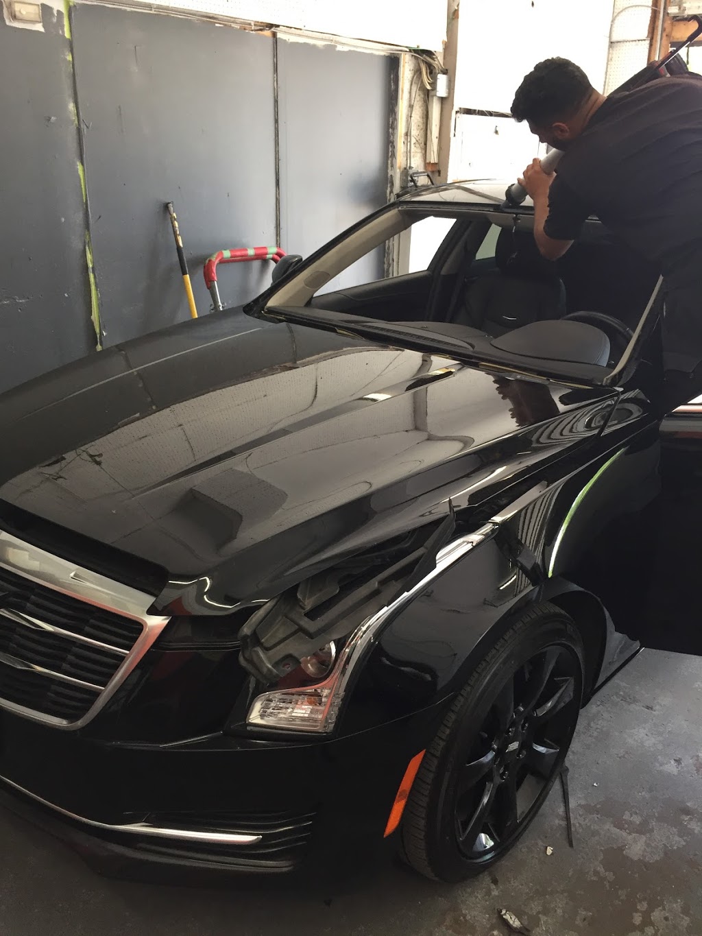 Standard Auto Glass | 10574 Tecumseh Rd E, Windsor, ON N8R 1A7, Canada | Phone: (519) 979-8080