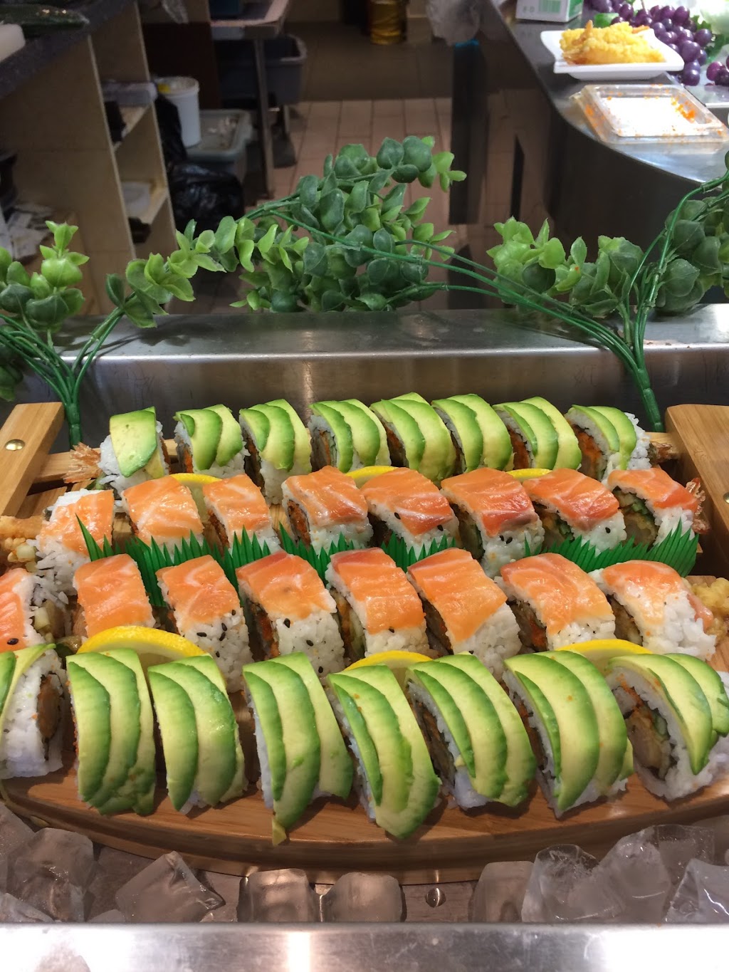 Asian King BBQ Buffet & Take Out | 2425 Truscott Dr #24, Mississauga, ON L5J 2B4, Canada | Phone: (905) 823-8988