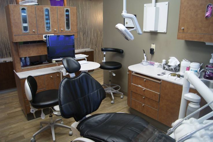 Clearview Market Dental Care | 47 Clearview Market Way #100, Red Deer, AB T4P 0M9, Canada | Phone: (403) 346-7878