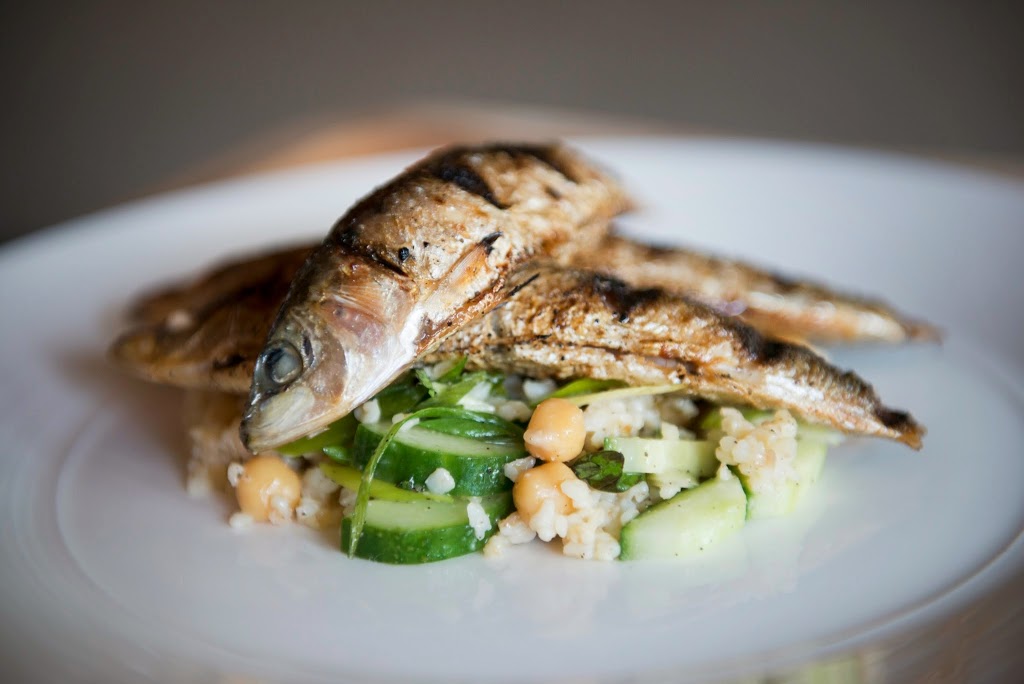 Pearl Diver | 100 Adelaide St E, Toronto, ON M5C 1K9, Canada | Phone: (416) 366-7827
