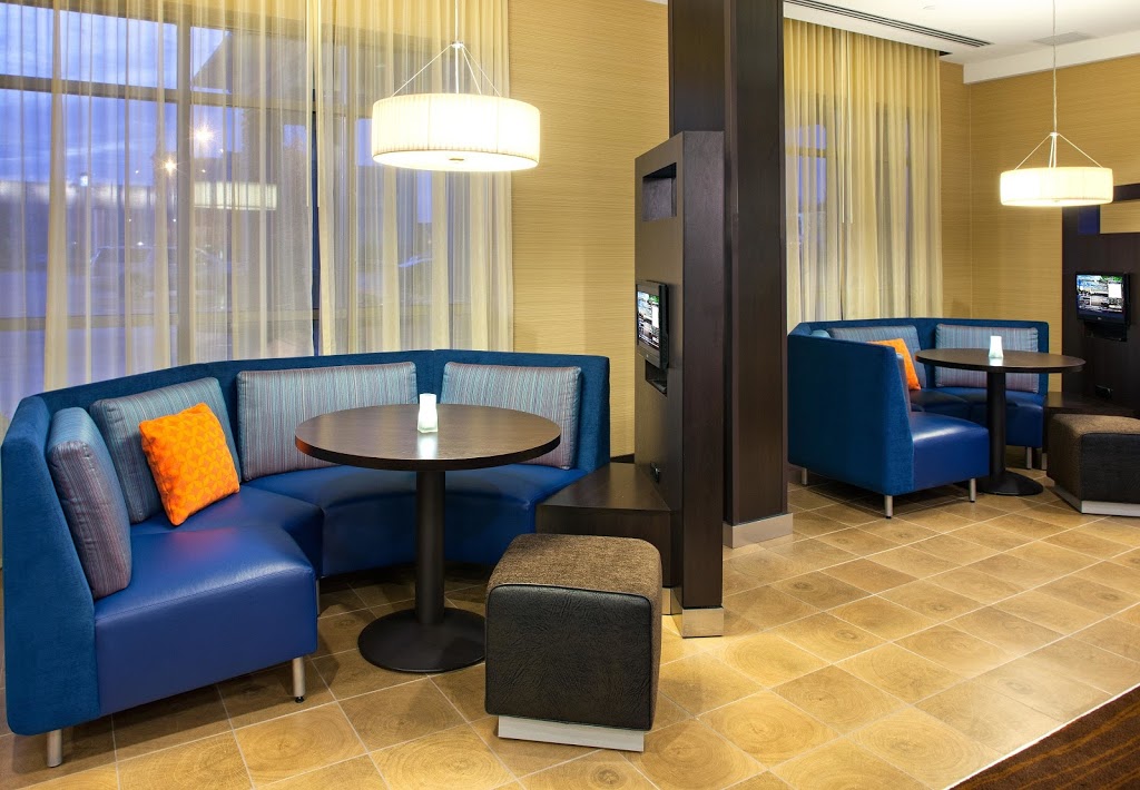 Courtyard by Marriott London | 864 Exeter Rd, London, ON N6E 1L5, Canada | Phone: (519) 680-0077