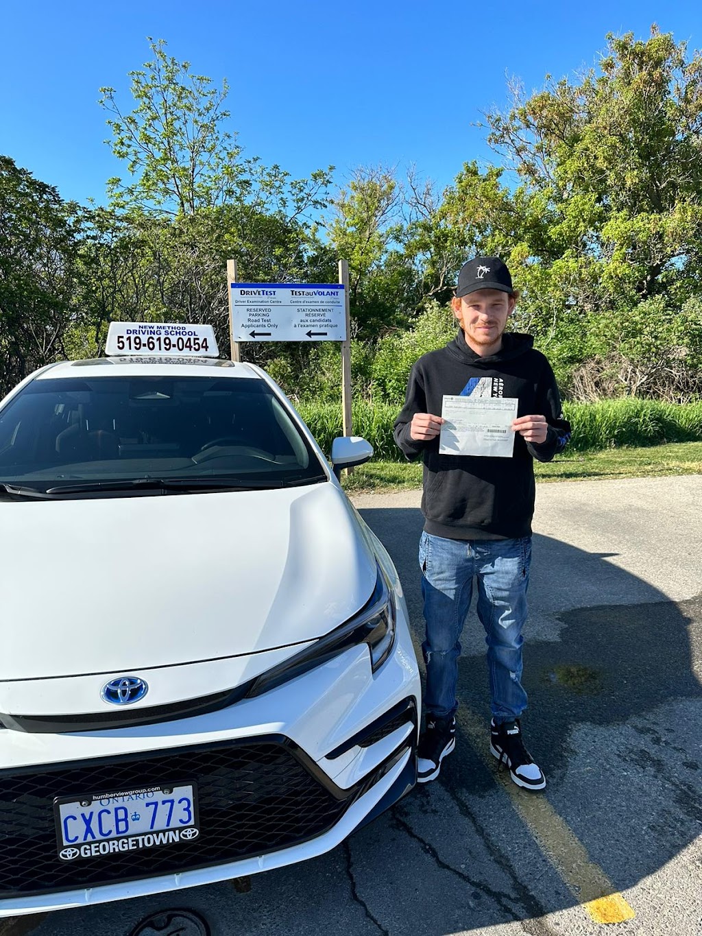 Driving Instructor (Mohit B) | Applerock Ave, London, ON N6G 0X6, Canada | Phone: (519) 619-0454