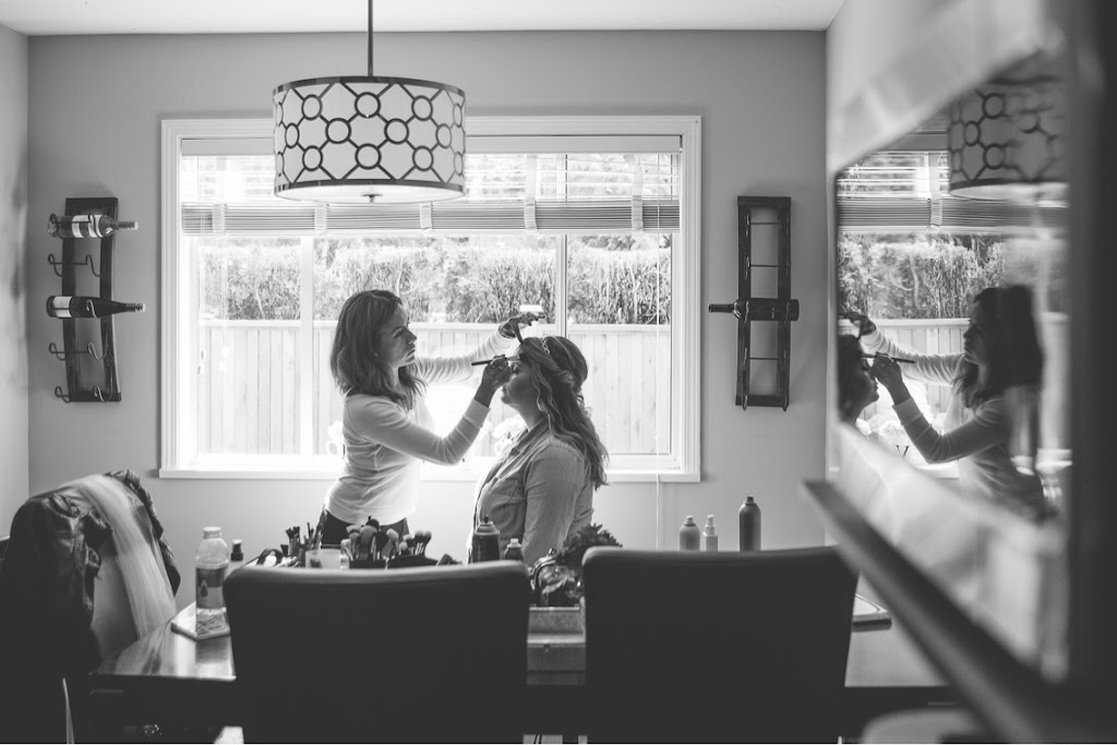 Dolly Makeup by Lidia | 1026 Glacier View Dr, Squamish, BC V8B 0G1, Canada | Phone: (604) 848-9127