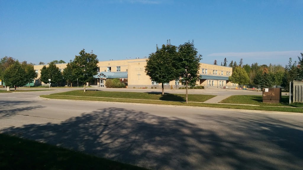 Holy Cross Catholic School | 910 Leslie Dr, Innisfil, ON L9S 2B8, Canada | Phone: (705) 431-2935