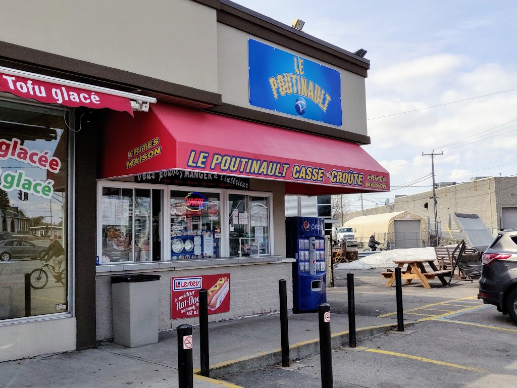 Le poutinault casse croute | 270b Bd Thibeau, Trois-Rivières, QC G8T 6Y4, Canada | Phone: (819) 909-4433