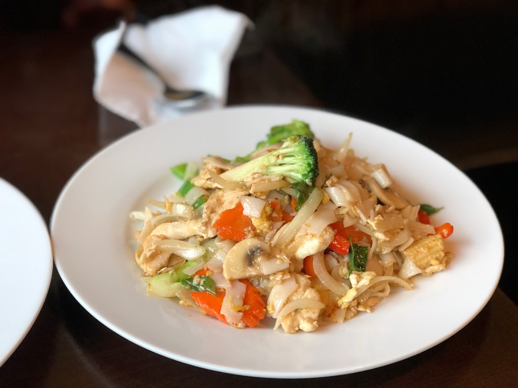 Bangkok Kitchen | 20330 88 Ave #110, Langley City, BC V1M 2Y4, Canada | Phone: (778) 298-1255