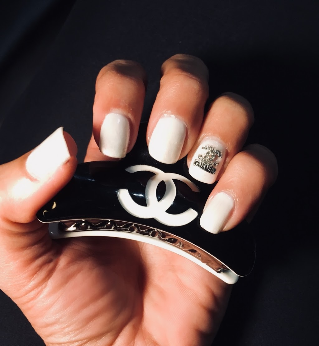 Cleopatra Spa Queen of the Nail | 2 Reynolds Rd, Tiny, ON L0L 2T0, Canada | Phone: (705) 305-8311