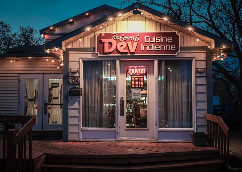 Restaurant Dev | 324 Grand Boulevard, LÎle-Perrot, QC J7V 4X2, Canada | Phone: (514) 453-1234