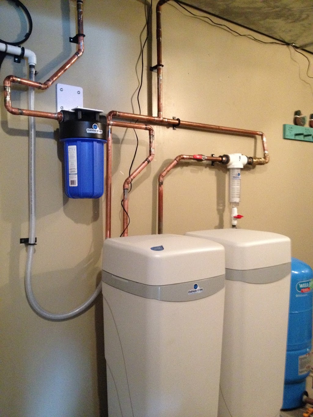 Château DEau Plus Inc | 407 Rue Bélanger, Gatineau, QC J8L 2L9, Canada | Phone: (819) 281-9300