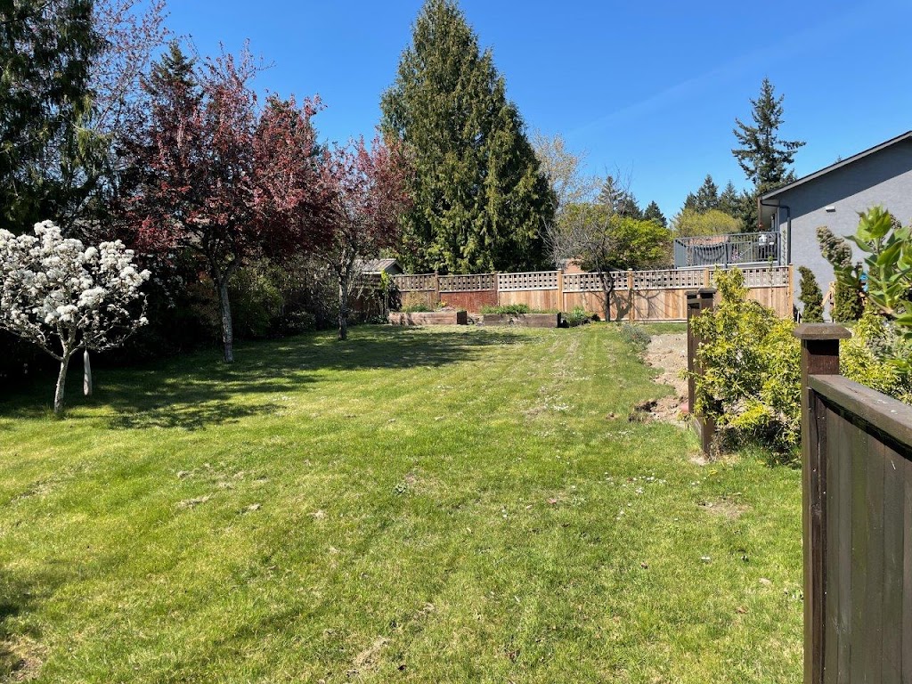 7246 Skyline Crescent | 7246 Skyline Crescent, Saanichton, BC V8M 1M4, Canada | Phone: (250) 858-1464